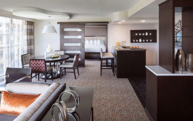 DoubleTree by Hilton Denver Tech Center