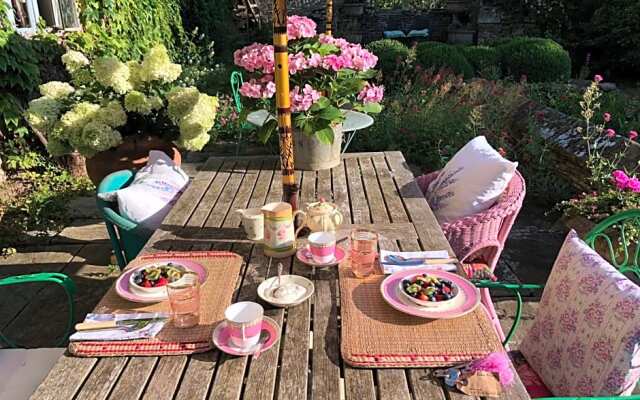Pytts House Boutique Bed & Breakfast