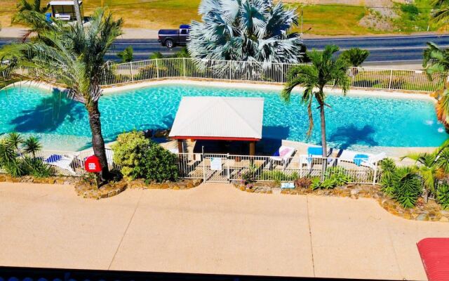 Spa Haven Deluxe 17A