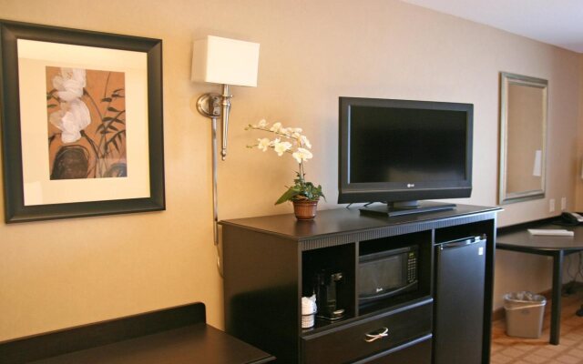 Hampton Inn & Suites Chicago/St. Charles