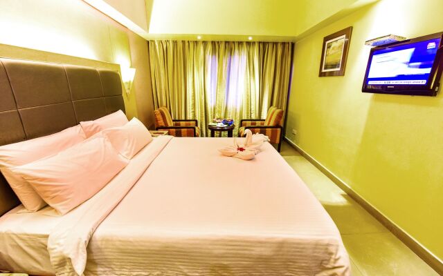 Hotel Swosti Grand