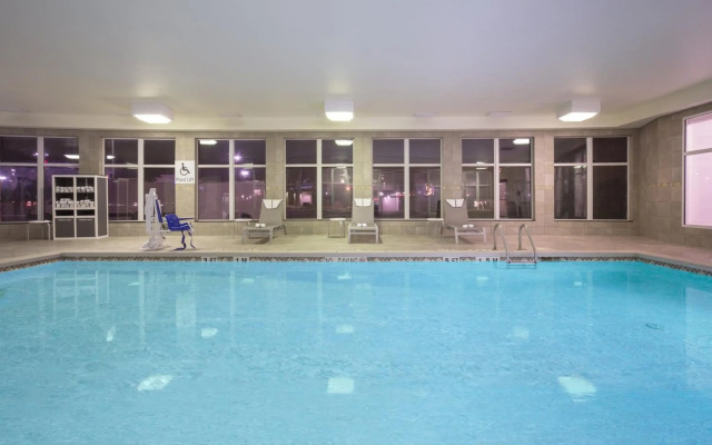 Holiday Inn Express & Suites Amarillo by IHG
