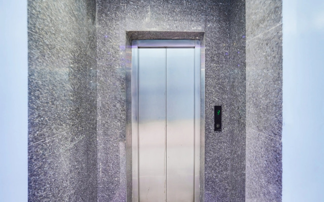 Super Townhouse Butler Road Near Maripur Chowk