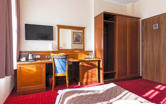 Hotel Diamond w Białym Dworku