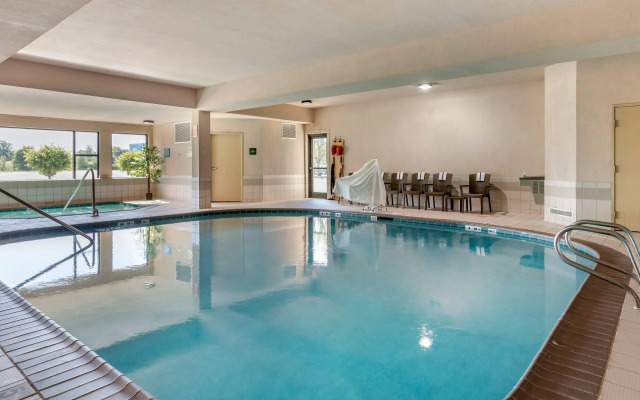 Comfort Suites Grandville - Grand Rapids SW