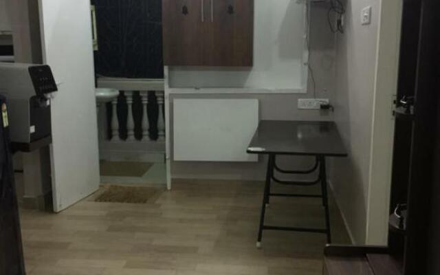 Avvairam Service Apartment - C9