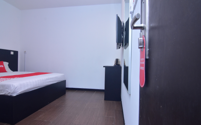 OYO 43959 Astana Hotel