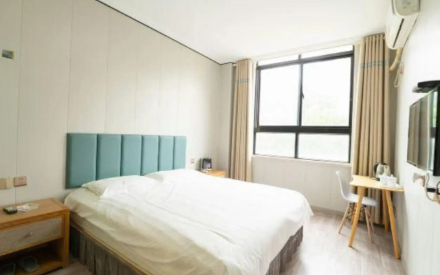 Shanghai Yijia Express Hotel