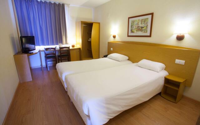 Travelodge Alicante Puerto