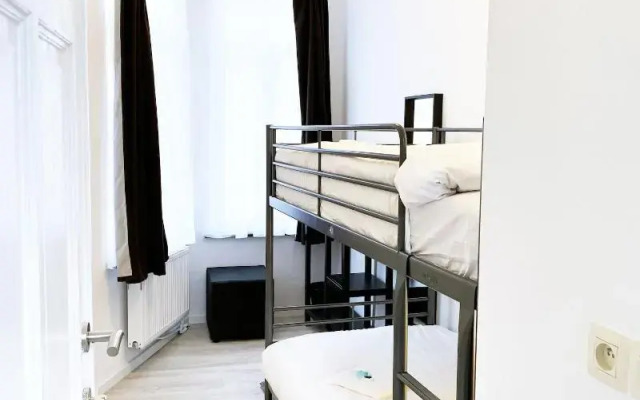 The Hive Rooms