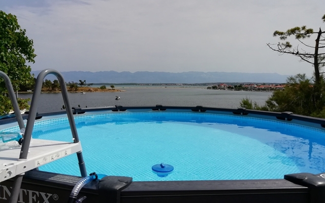 Apartment Ljilja - 10m from the sea with parking: A3 Nin, Zadar riviera