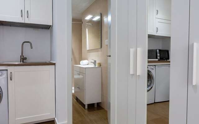 Cozy Studio in Central Madrid - 4mins to Metro