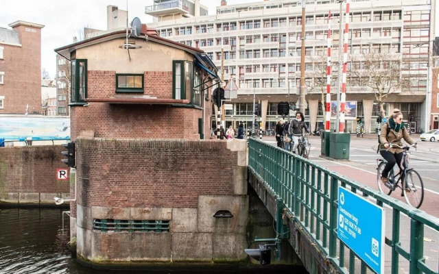 SWEETS - Overtoomsesluis