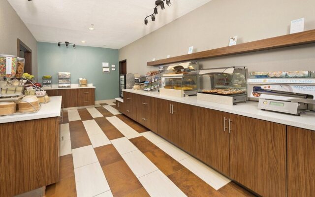 Holiday Inn Express Hotel & Suites Conroe I-45 North by IHG