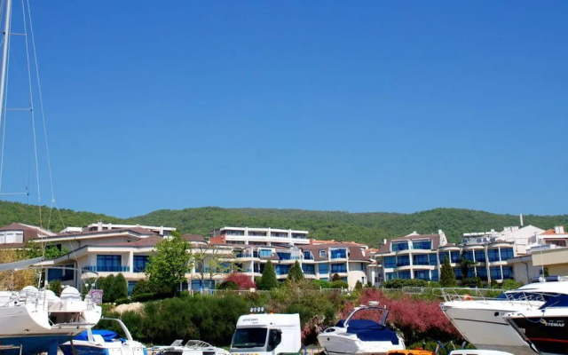 Baratero Vlas Marina Apartment
