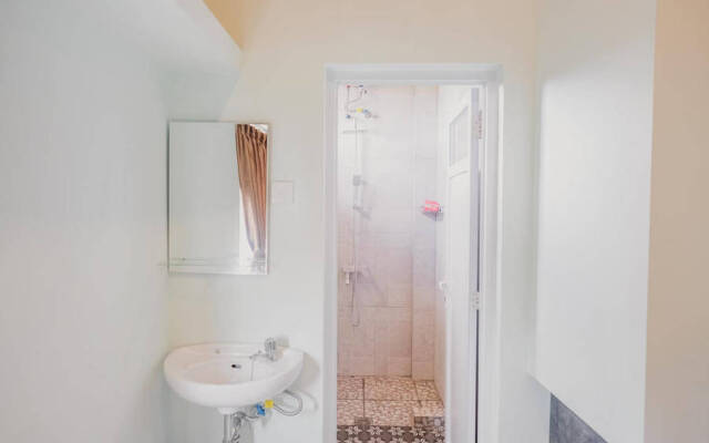 RedDoorz @ Jalan Pangeran Antasari Lampung 2