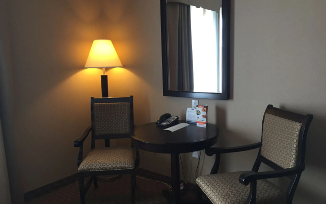 Holiday Inn Express & Suites Woodstock South by IHG