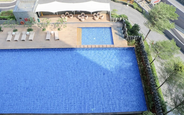 Strategic And Warm Studio At Ciputra International Apartment