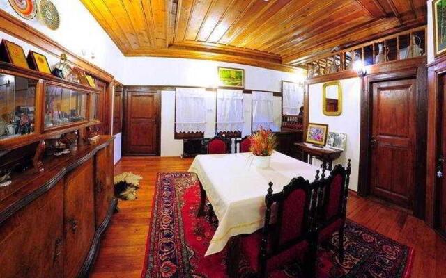 Raşitler Bağ Evi