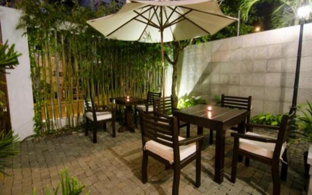 Frangipani Boutique Hotel Da Nang