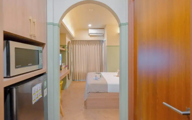 Chic Style Studio Apartment Grand Kamala Lagoon Bekasi