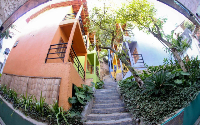 Pura Vida Hostel