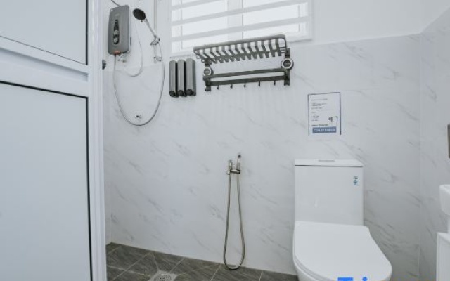 Ipoh Muji Retreat with pool by Verve – Bathroom – Ipoh