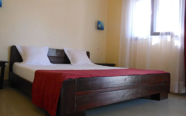Saara Hotel