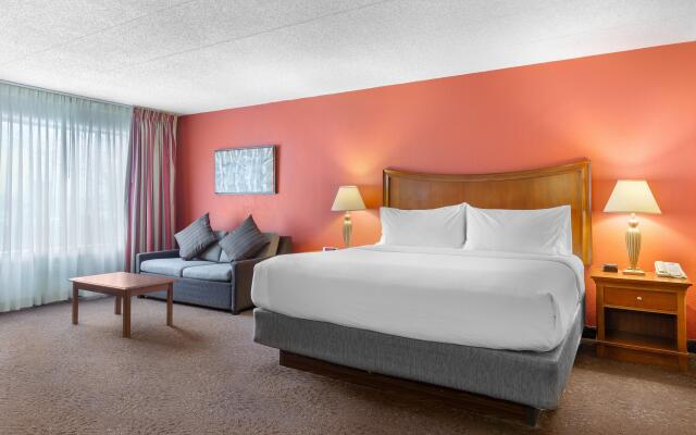 Holiday Inn Express Chicago-Downers Grove by IHG