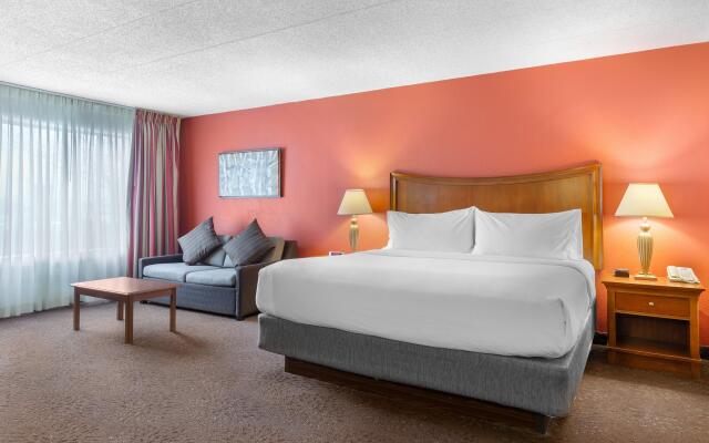 Holiday Inn Express Chicago-Downers Grove, an IHG Hotel