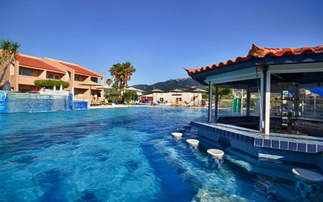 ILIOS APARTHOTEL(Tigaki)