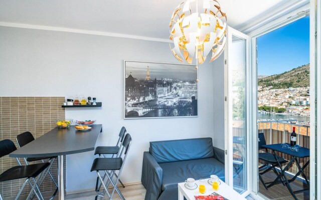 Awesome Apartment in Dubrovnik With 2 Bedrooms and Wifi
