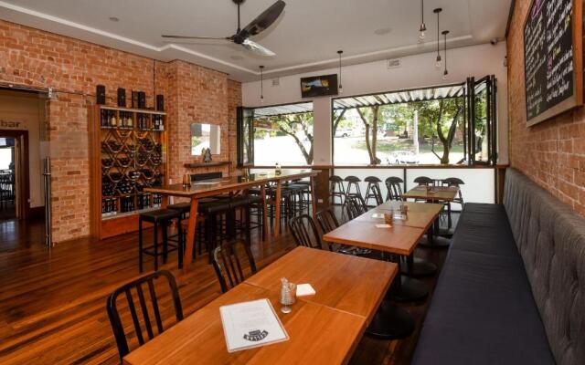 Pier Hotel Coffs Harbour