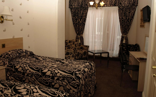 Clifton Park Hotel - Exclusive to Adults