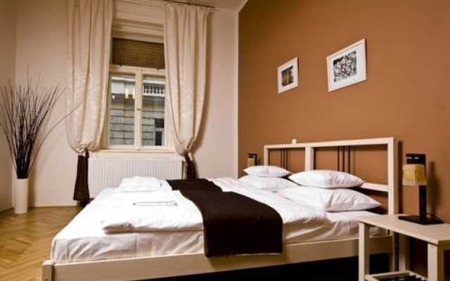 Budapest Rooms Bed and Breakfast