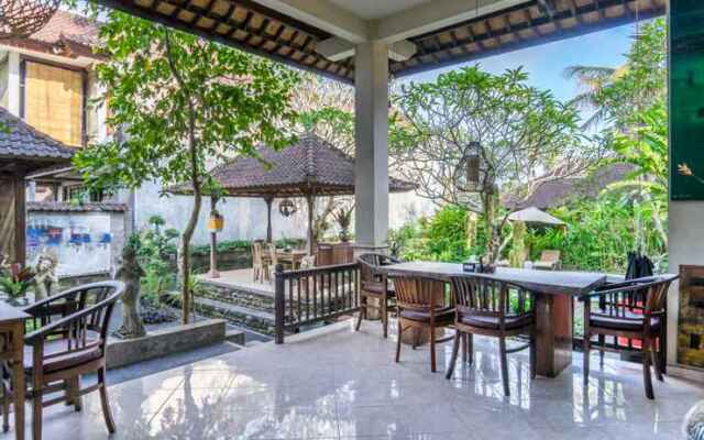Sari Bungalow