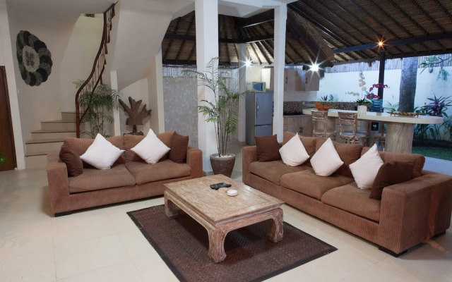 Simona Villa - Simona