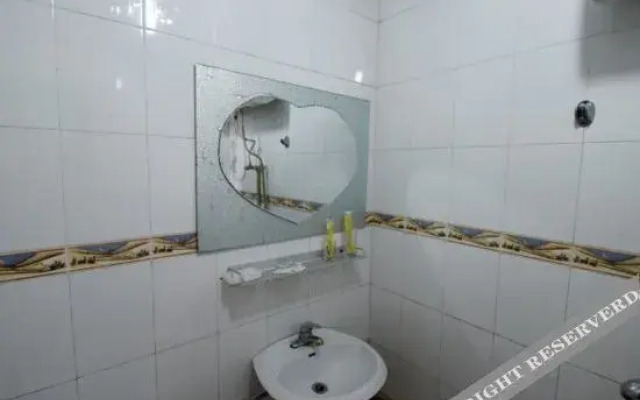 Sanqingshan Xingqiba Express Hotel