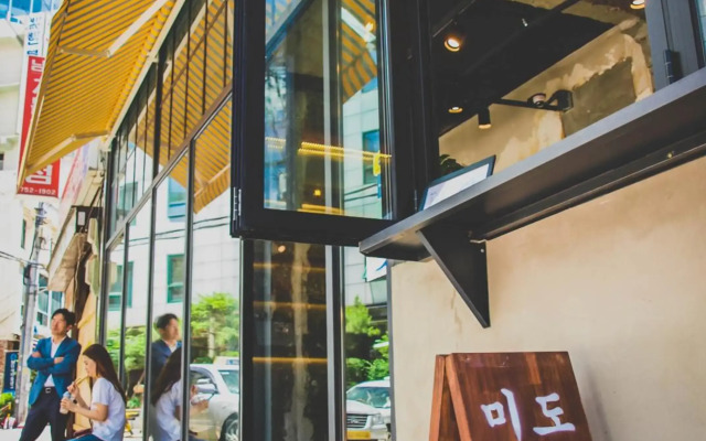 Hotel MIDO Myeongdong