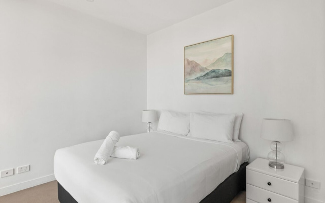 City Lights Retreat – Fortitude Valley