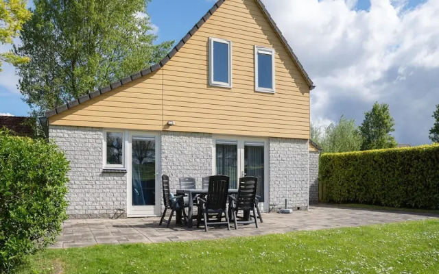Oyster Coast: Sauna and Family Charm