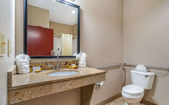 Best Western Plus Circle Inn