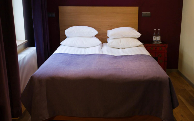 Rex Hotel