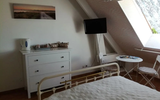 Chambre Rose Blanche