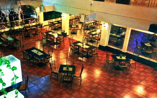 Plaza Alemania Hotel