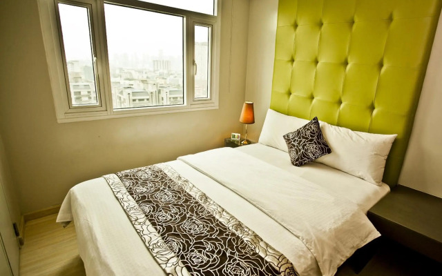 The Exchange Regency Residence Hotel