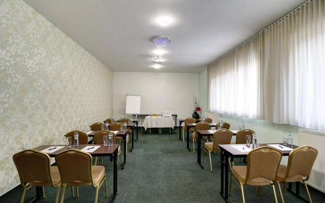 Hotel Dixon