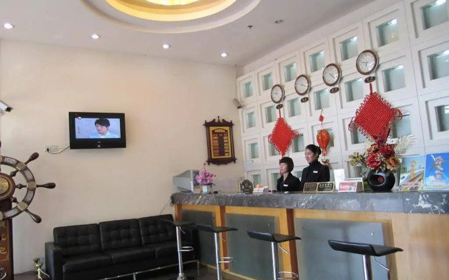 Pebble Hotel (Shanghai New International Expo Center Longyang Road Metro Station)