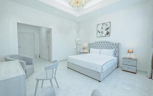 Luxury Modern White Villa on Island 9,500 sqft