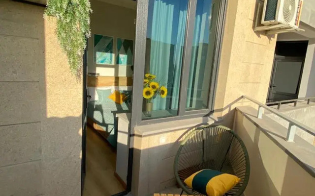 Beautiful apartment with 3 balconies in the center of Yerevan